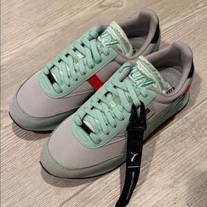 Puma x Porsche 911 Turbo Men's Mint and Gray Sneakers